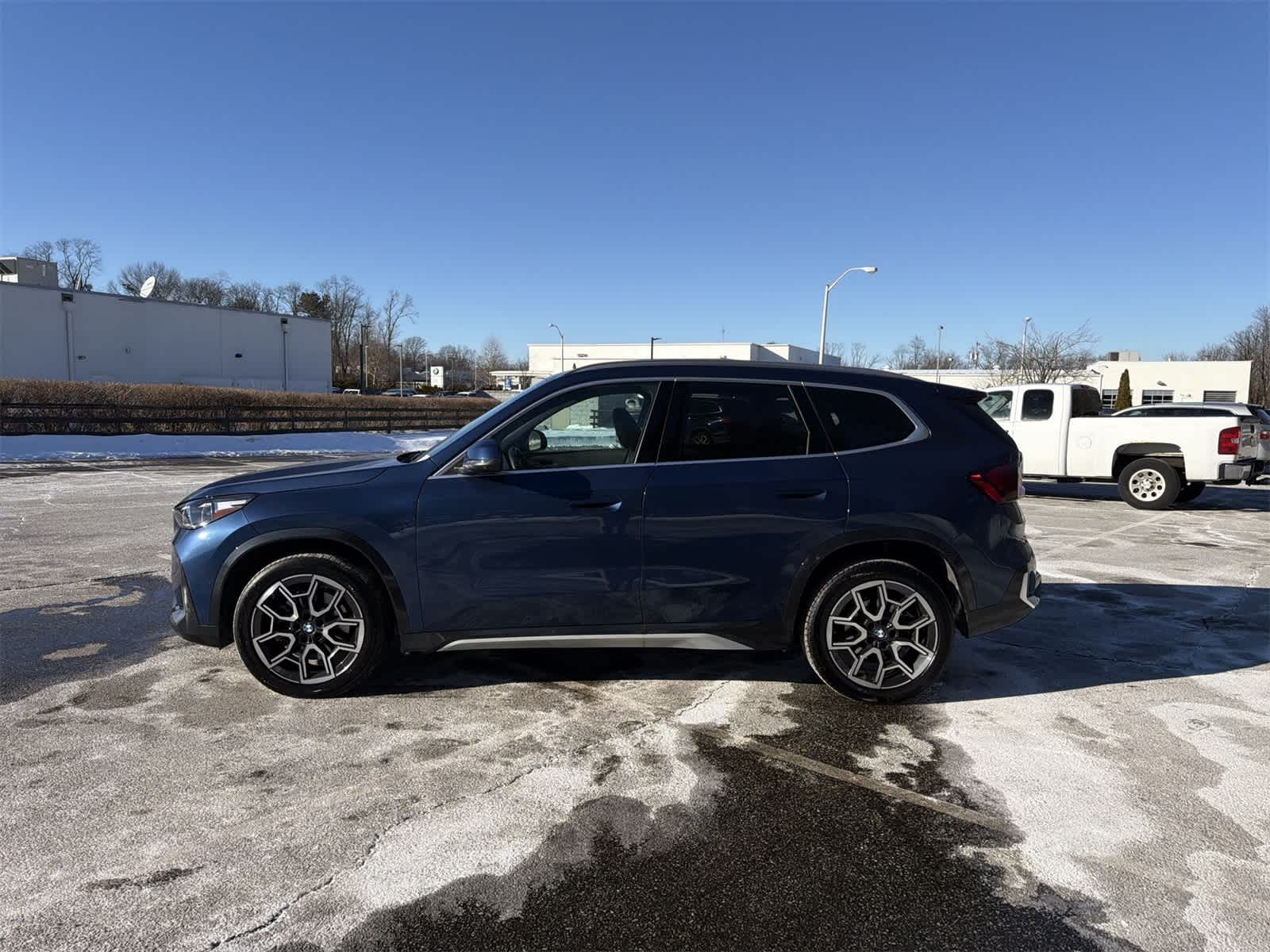 Thumbnail: 2025 BMW X1 - 11