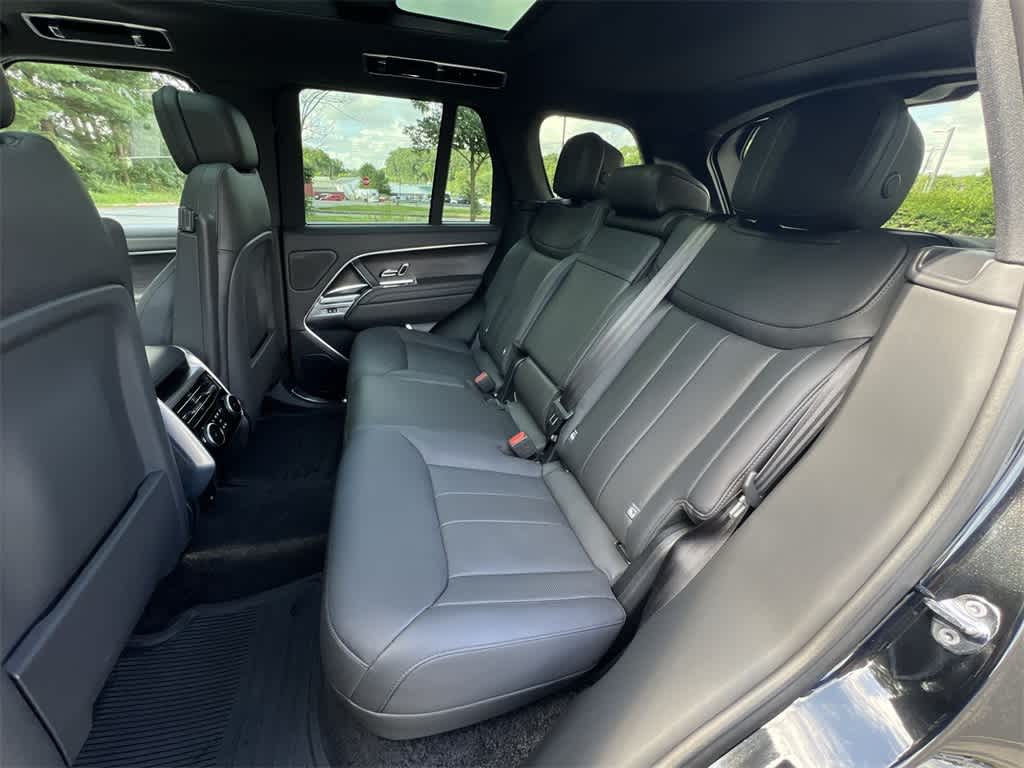 Thumbnail: 2025 Land Rover Range Rover - 20