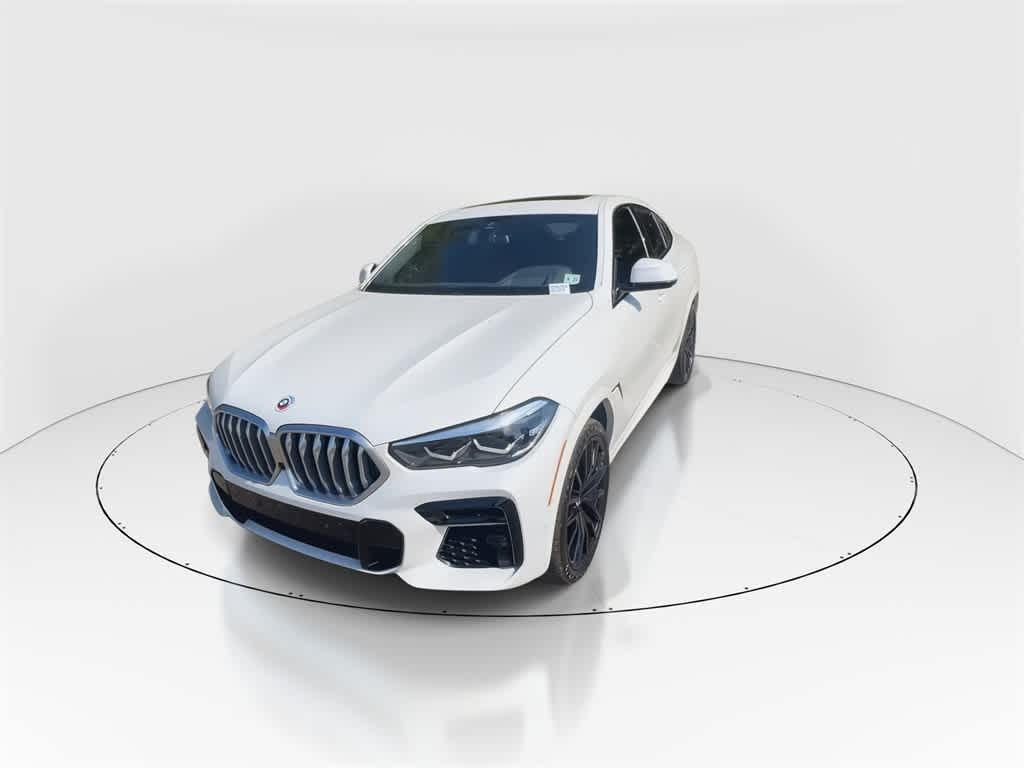 Thumbnail: 2022 BMW X6 - 4