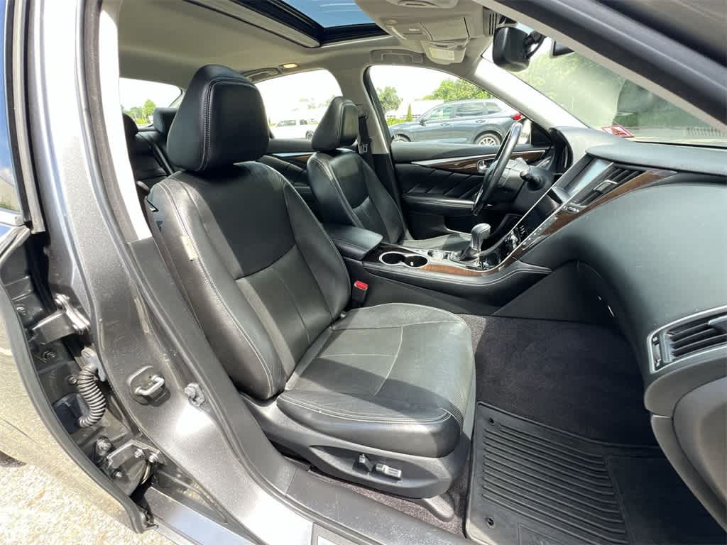 Thumbnail: 2015 INFINITI Q50 - 22