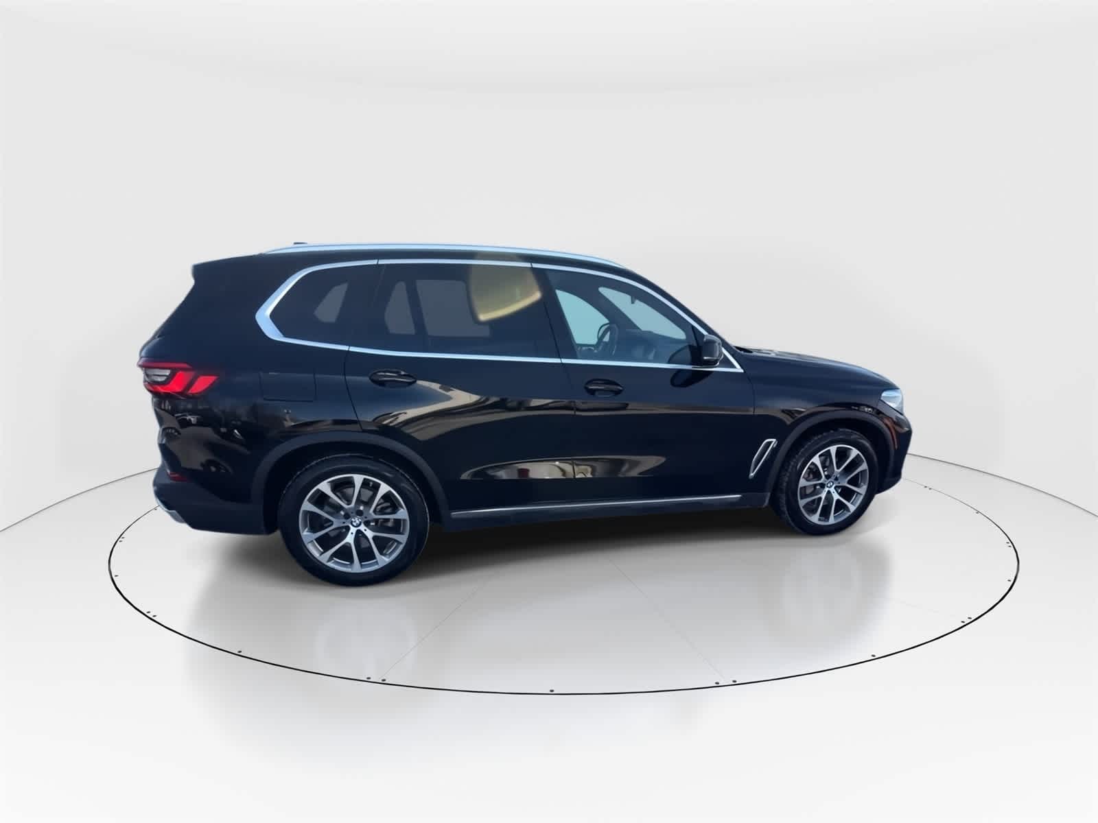 Thumbnail: 2022 BMW X5 - 2