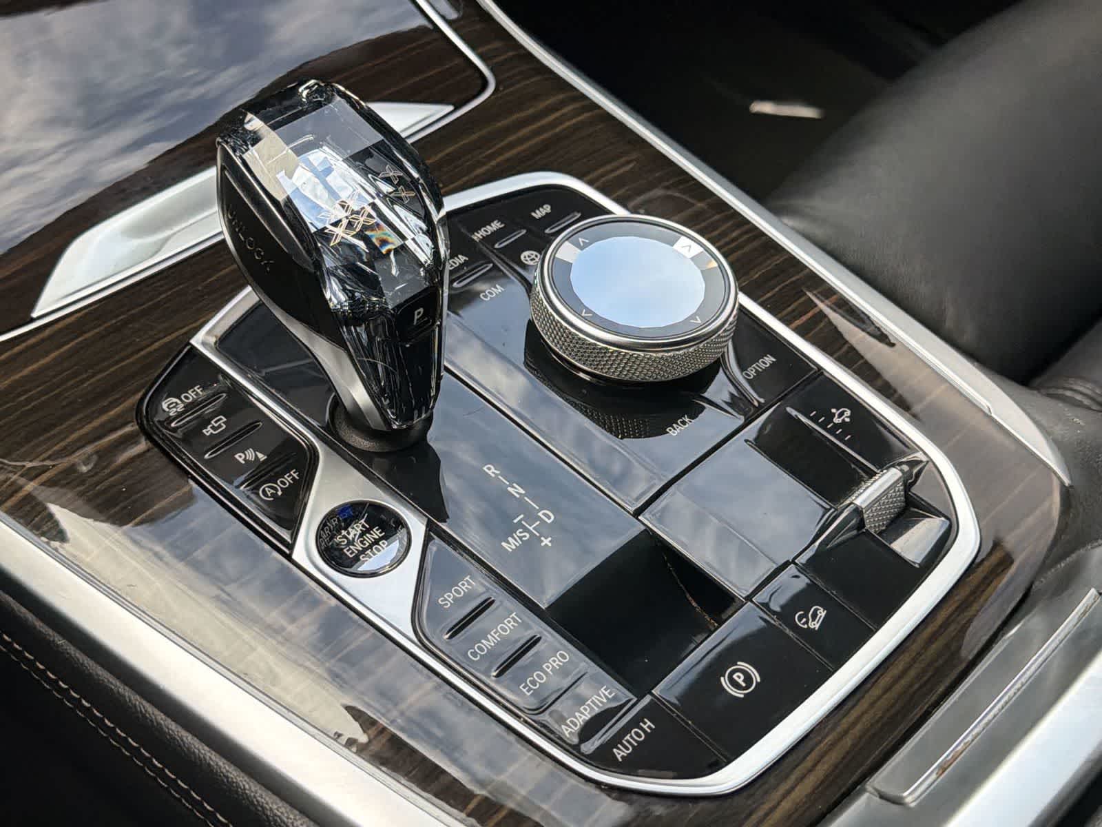 Thumbnail: 2020 BMW X7 - 25