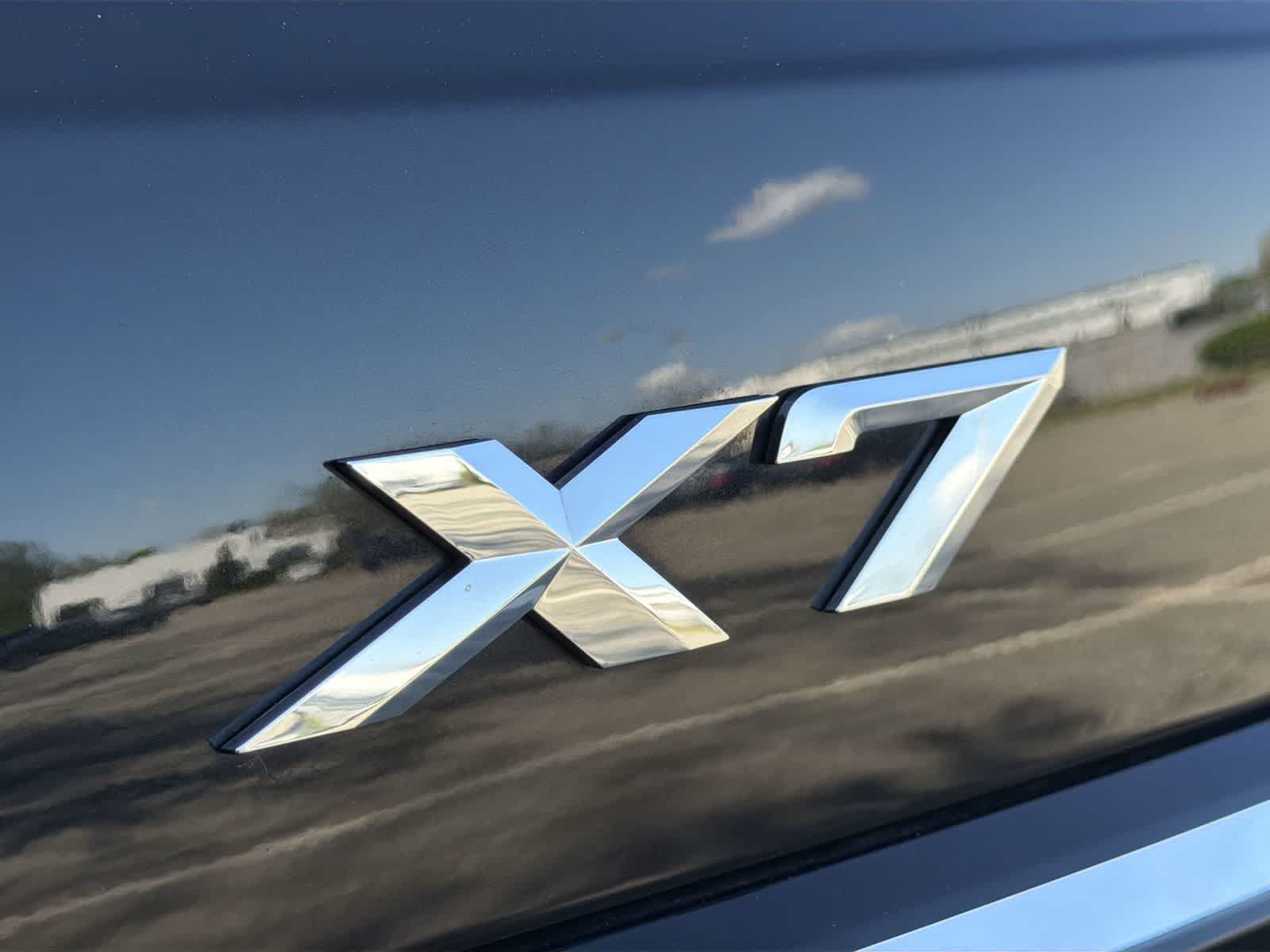 Thumbnail: 2023 BMW X7 - 15