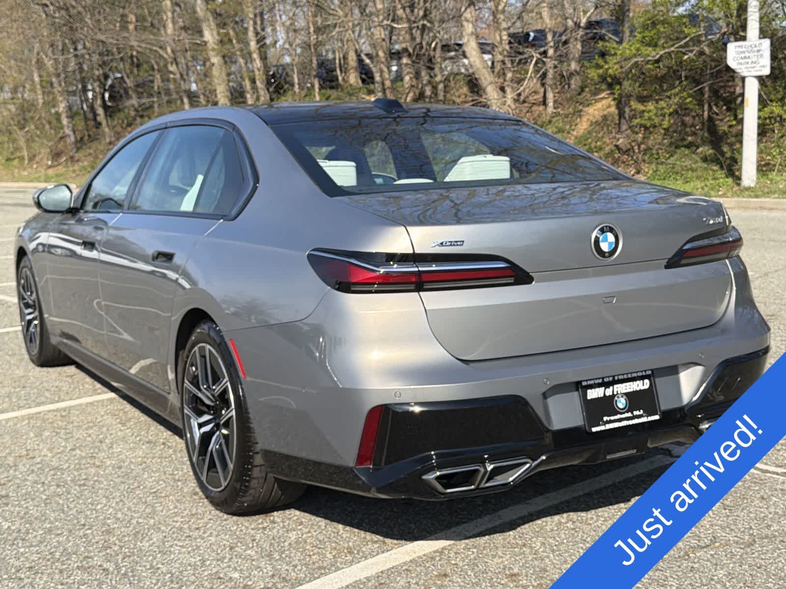 Thumbnail: 2023 BMW 7 Series - 12