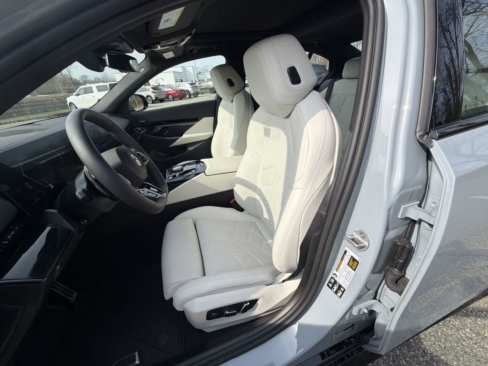 Thumbnail: 2026 BMW 5 Series - 19