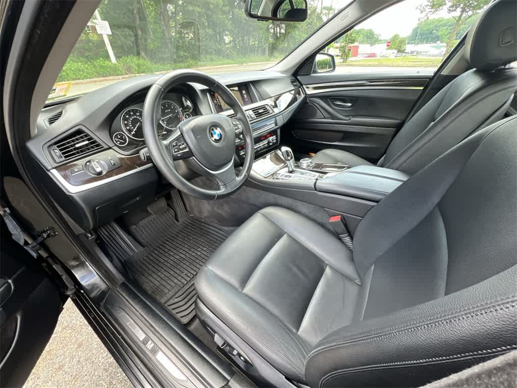 Thumbnail: 2015 BMW 5 Series - 10