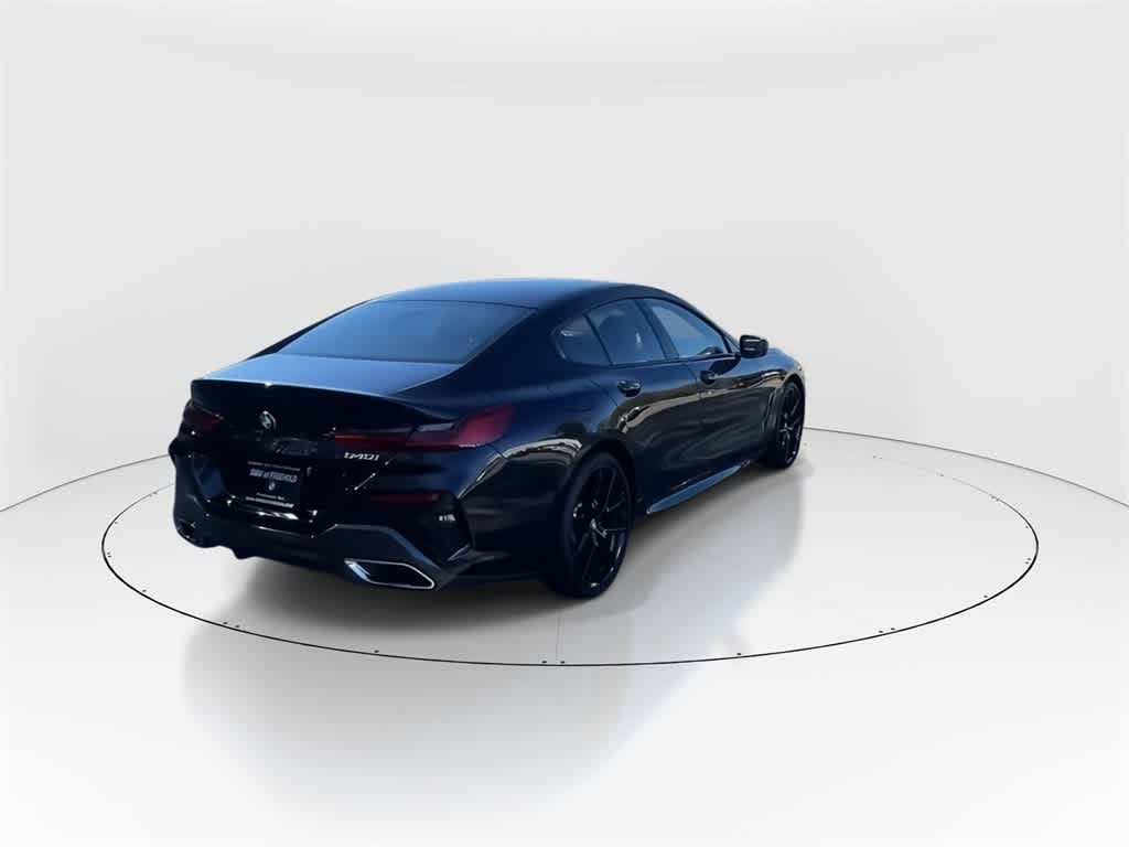 Thumbnail: 2025 BMW 8 Series - 9