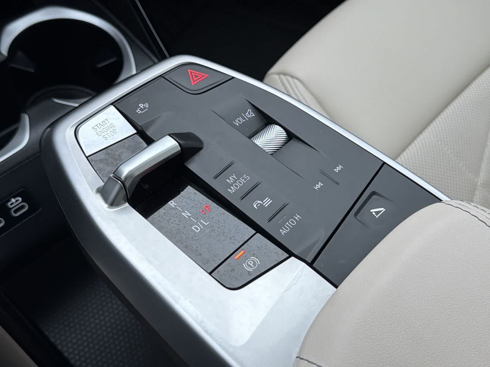 Thumbnail: 2025 BMW X1 - 25