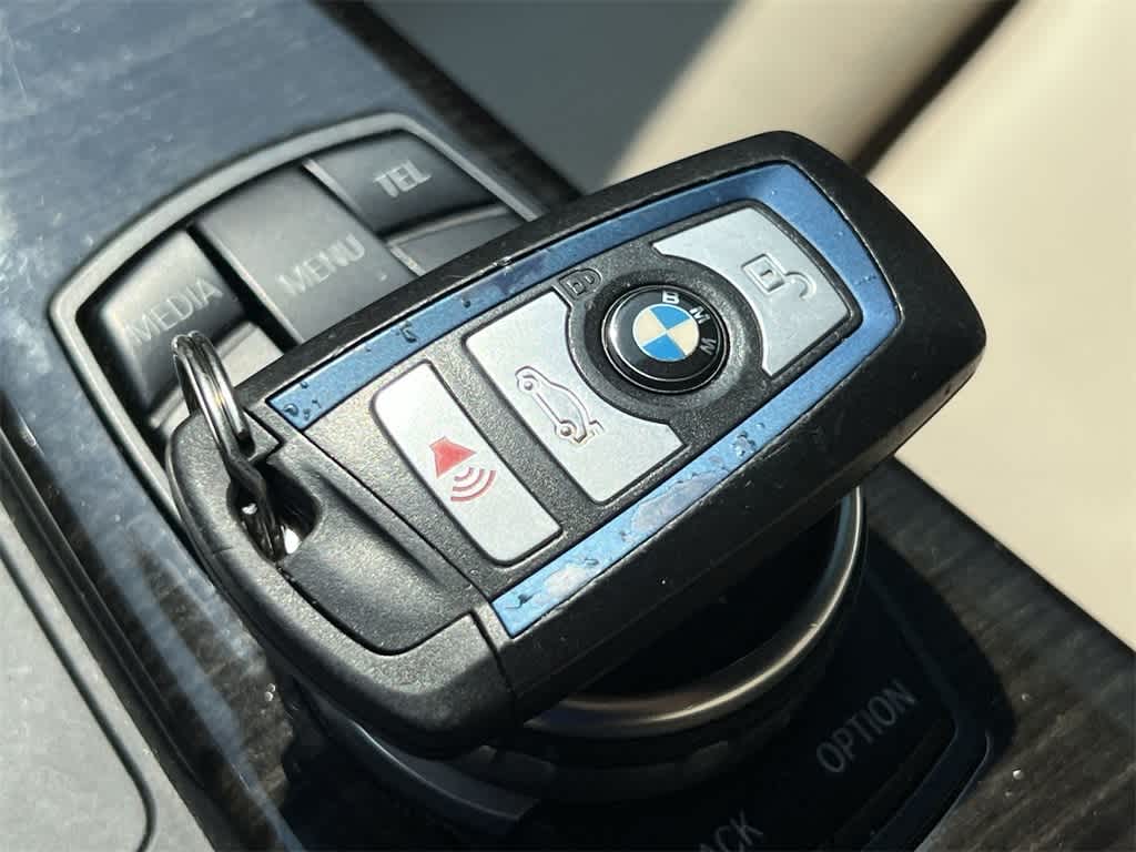 Thumbnail: 2016 BMW 3 Series - 27