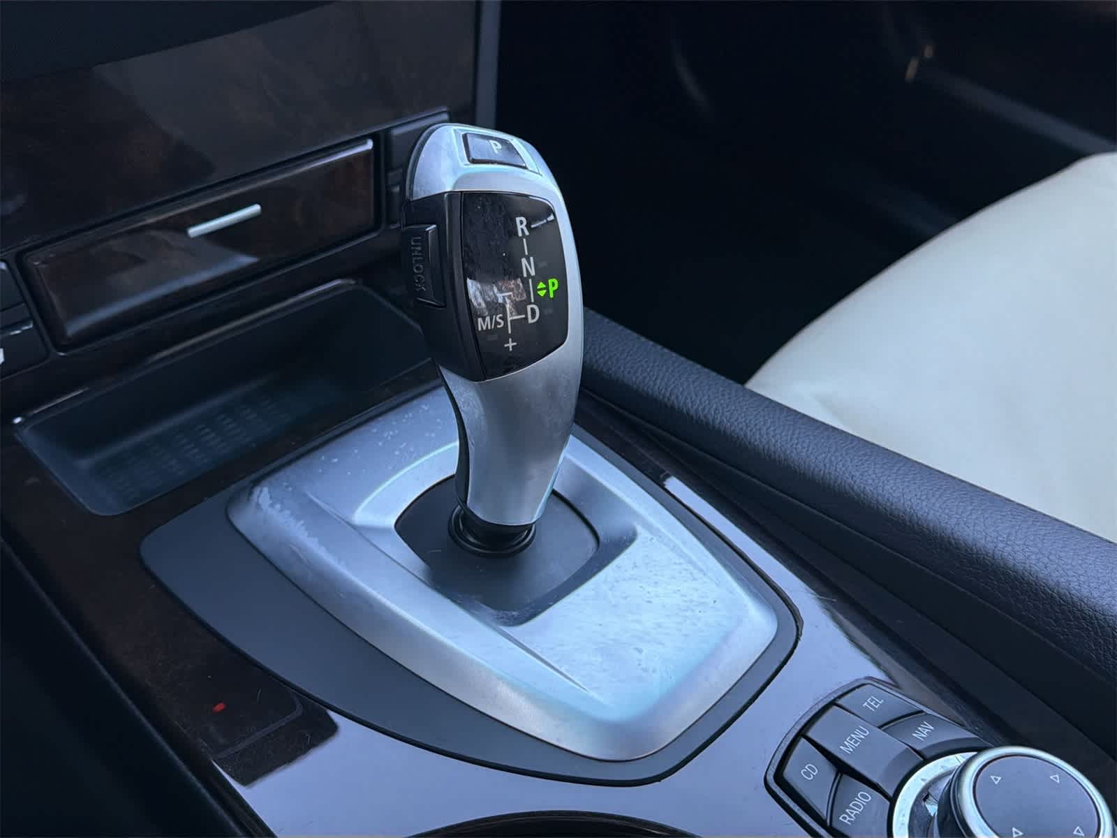 Thumbnail: 2010 BMW 5 Series - 25