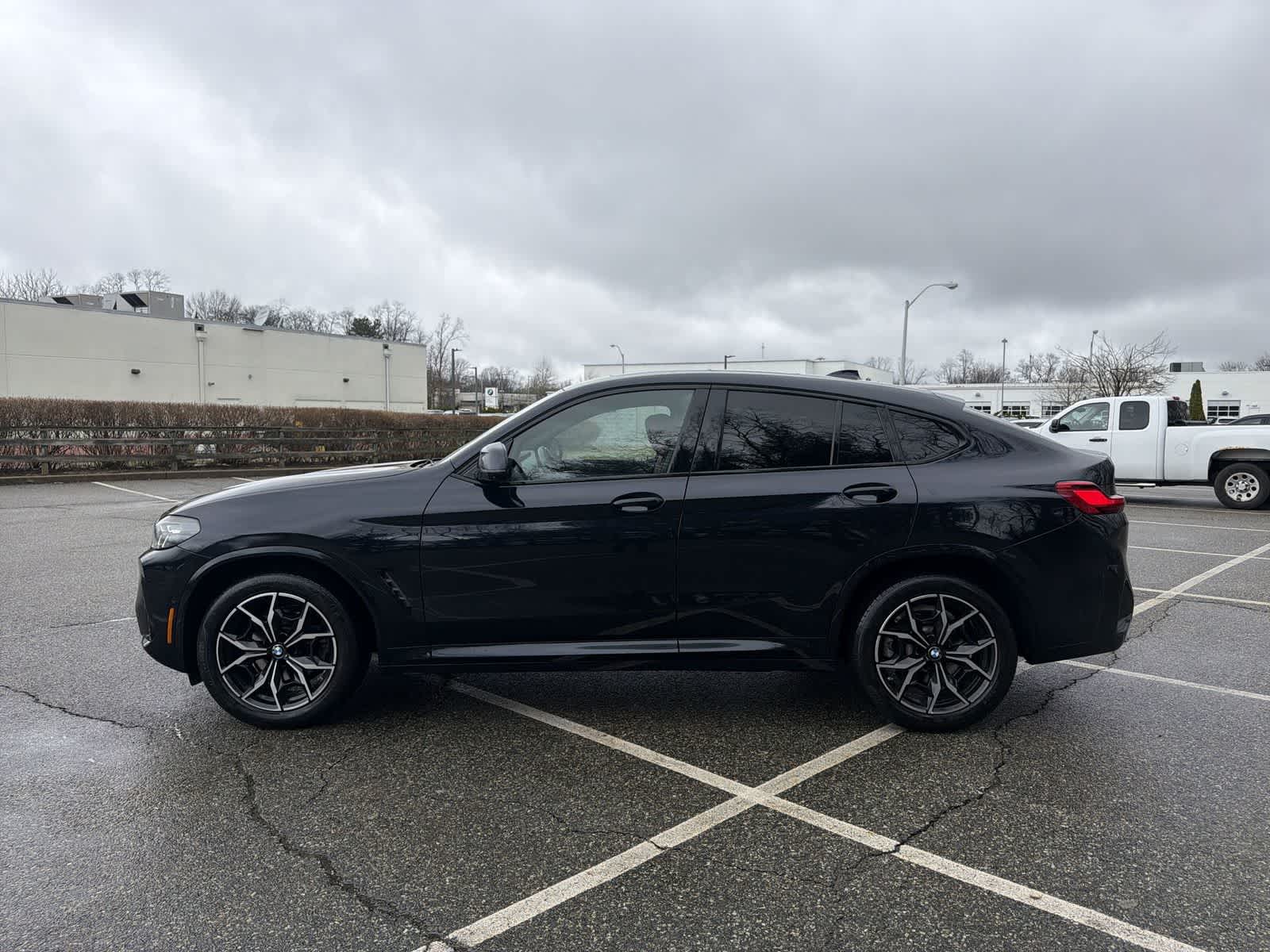 Thumbnail: 2023 BMW X4 - 11