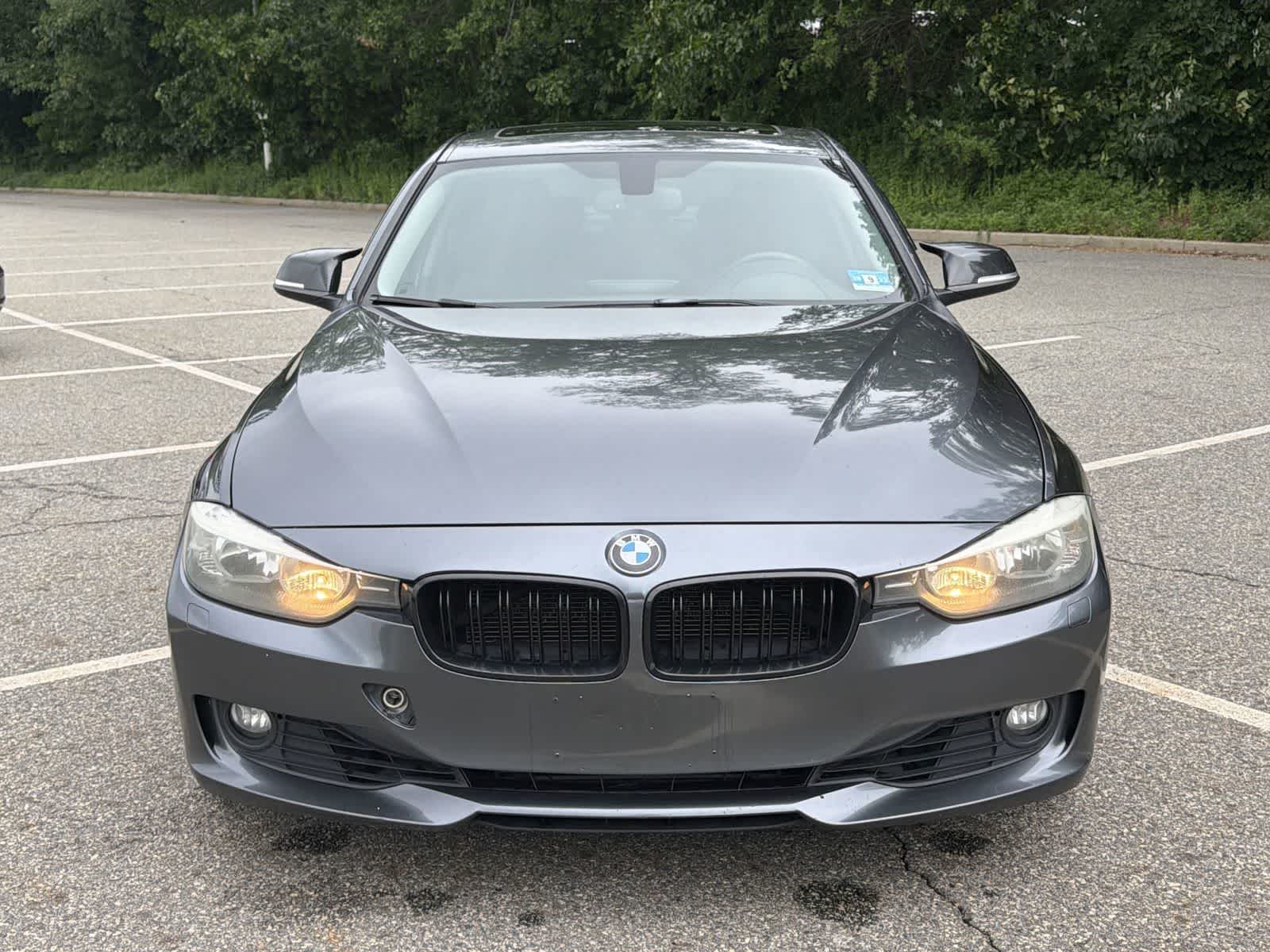 Thumbnail: 2013 BMW 3 Series - 14