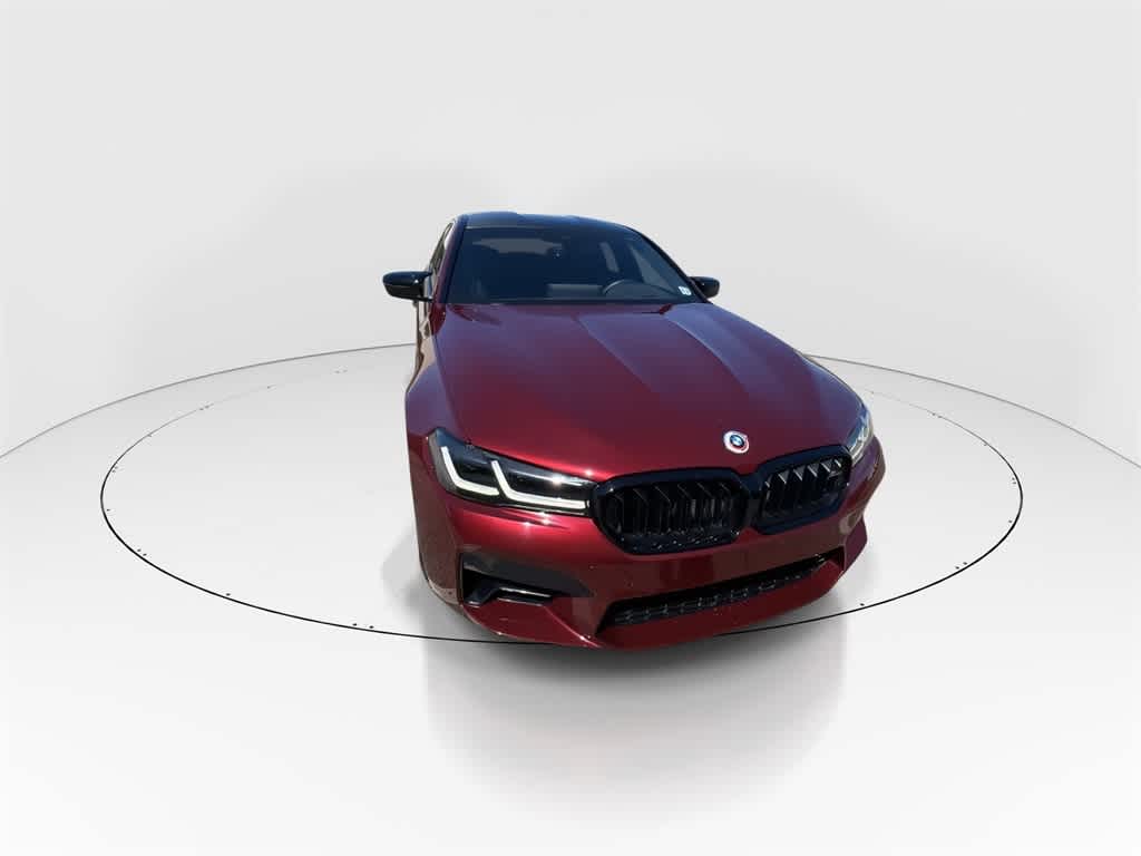 Thumbnail: 2022 BMW M5 - 3