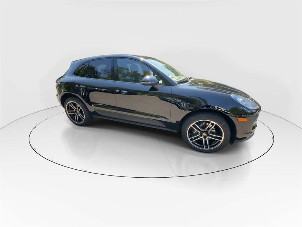 Thumbnail: 2021 Porsche Macan - 4