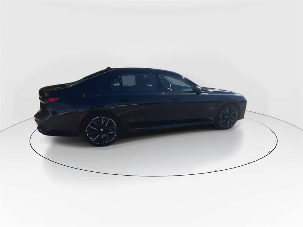 Thumbnail: 2023 BMW 7 Series - 2