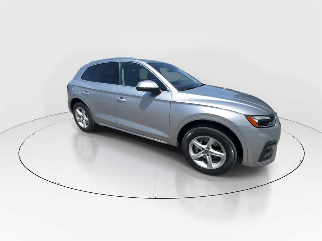 2022 Audi Q5 40 Premium photo 2
