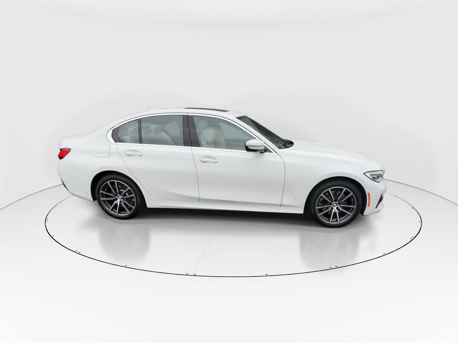 Thumbnail: 2020 BMW 3 Series - 9