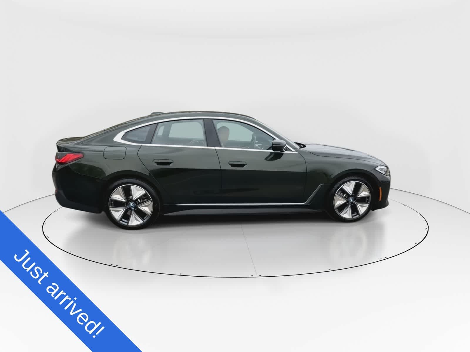 Thumbnail: 2023 BMW i4 - 9