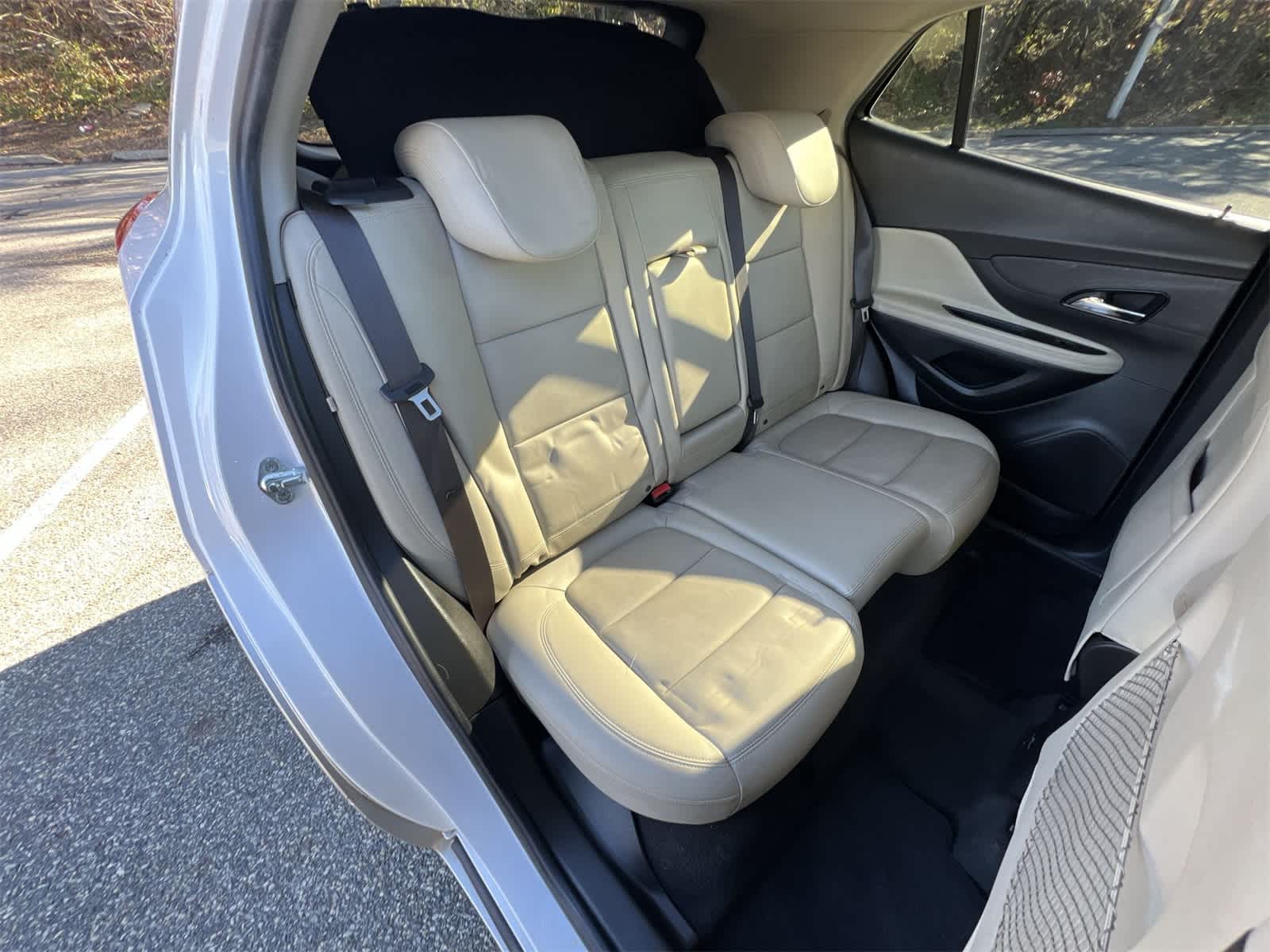 Thumbnail: 2017 Buick Encore - 21