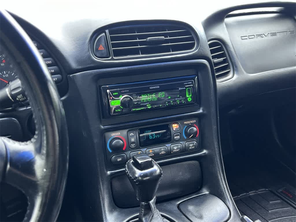 2001 Chevrolet Corvette Base 22