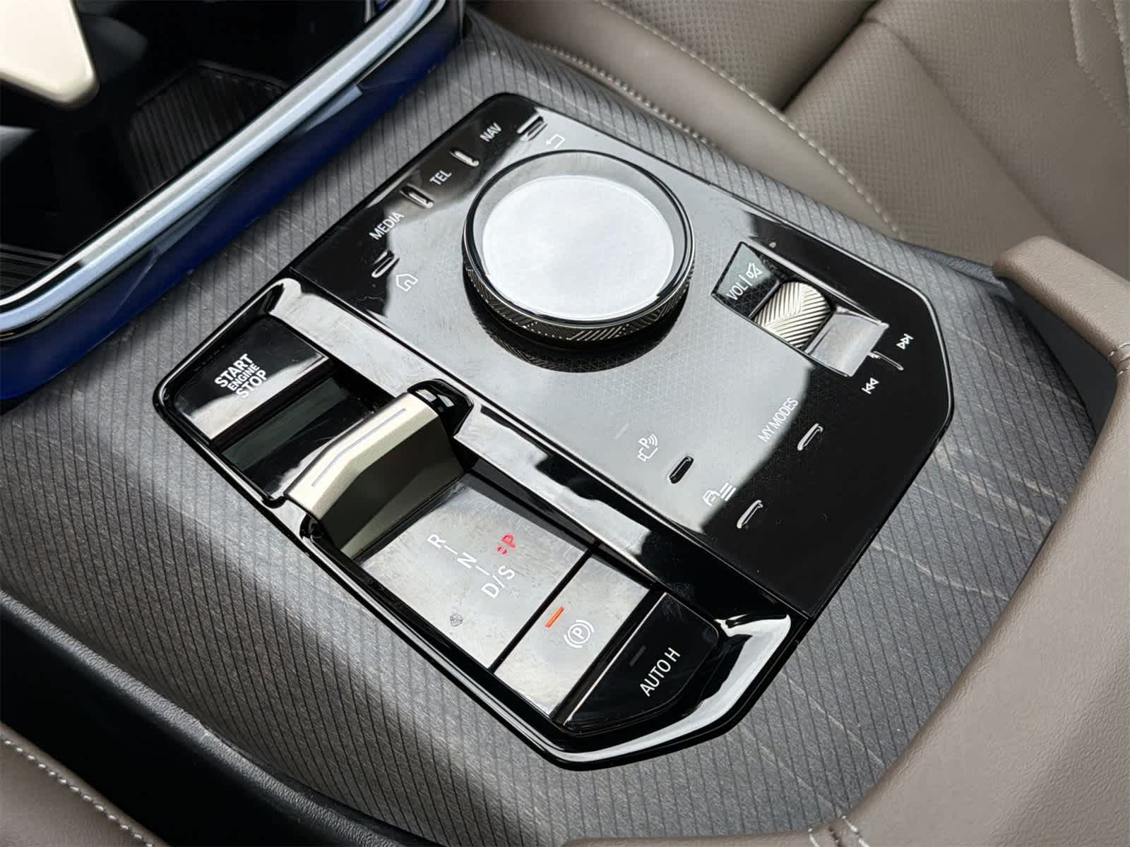 Thumbnail: 2025 BMW X3 - 25