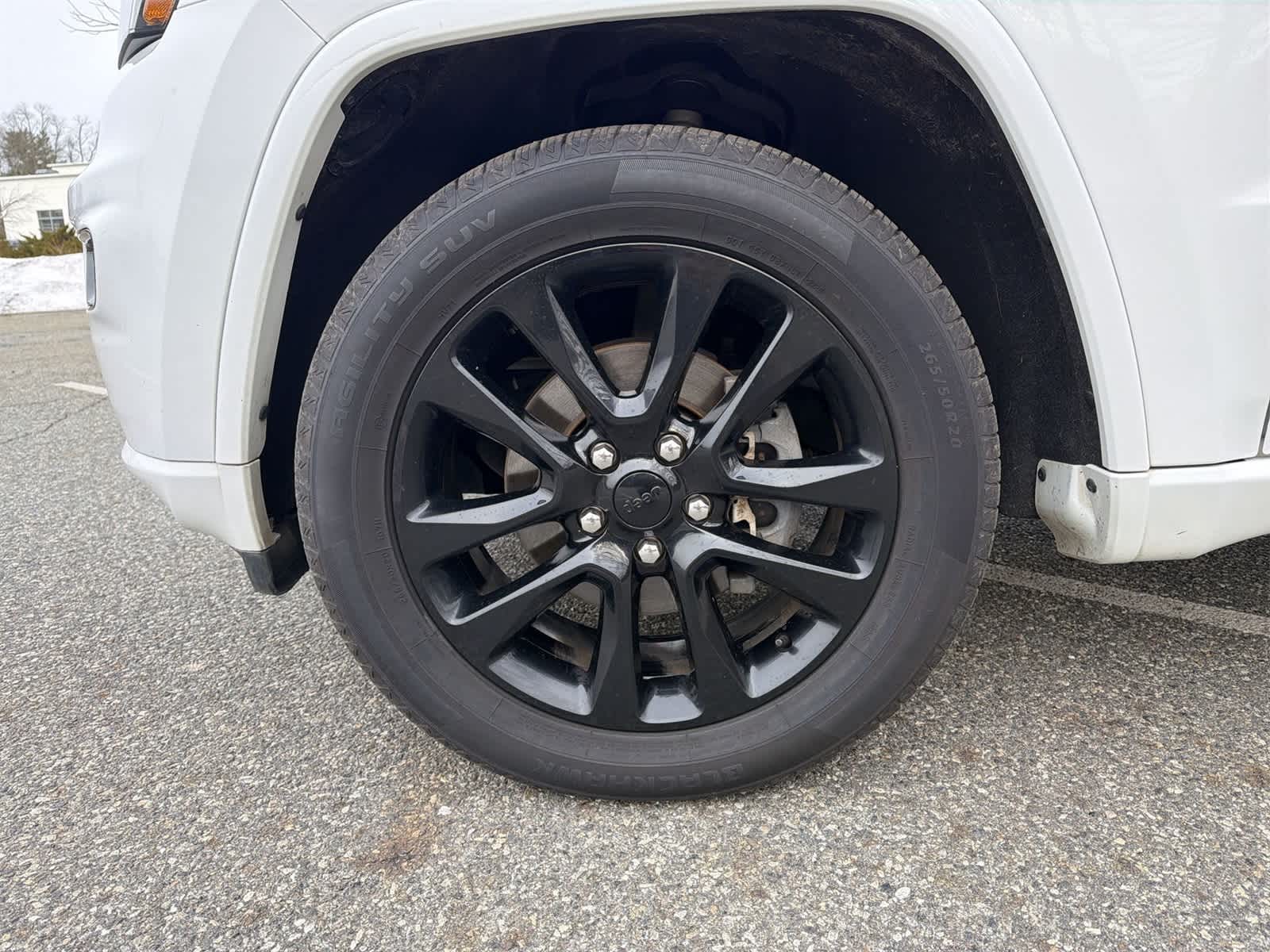 Thumbnail: 2019 Jeep Grand Cherokee - 16