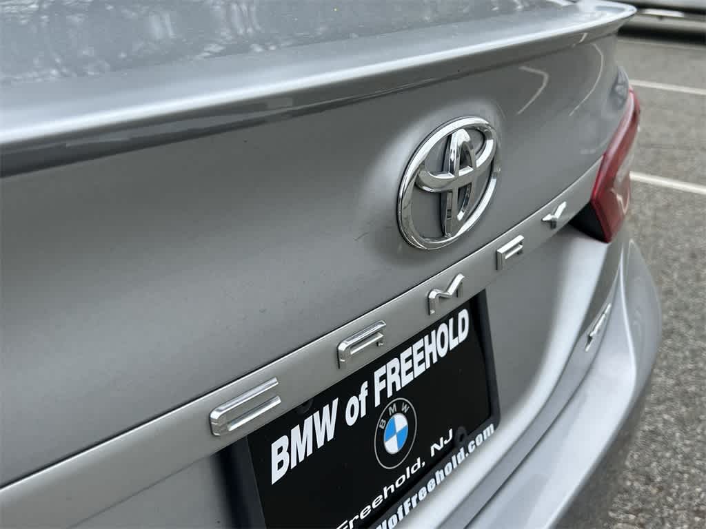 Thumbnail: 2019 Toyota Camry - 15