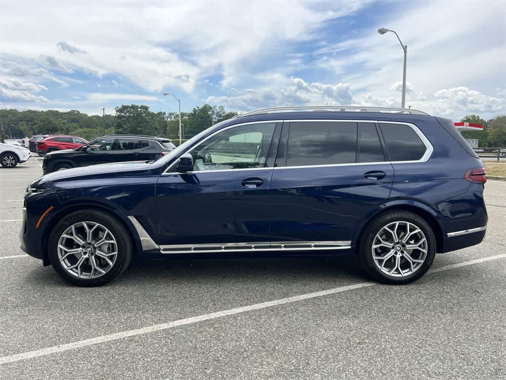 Thumbnail: 2023 BMW X7 - 11