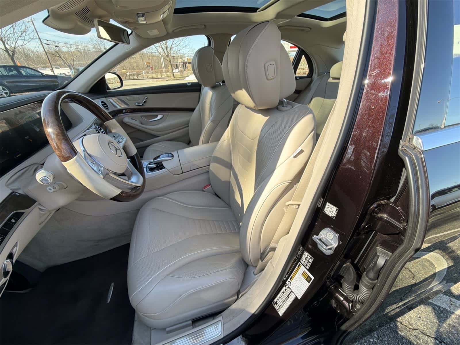 Thumbnail: 2019 Mercedes-Benz S-Class - 19