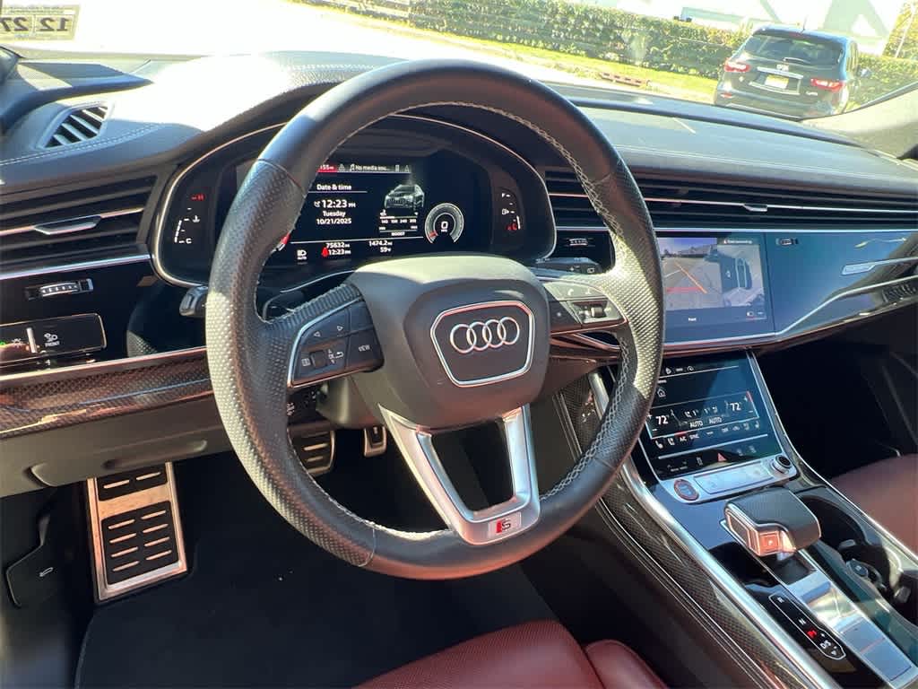 Thumbnail: 2023 Audi SQ8 - 23