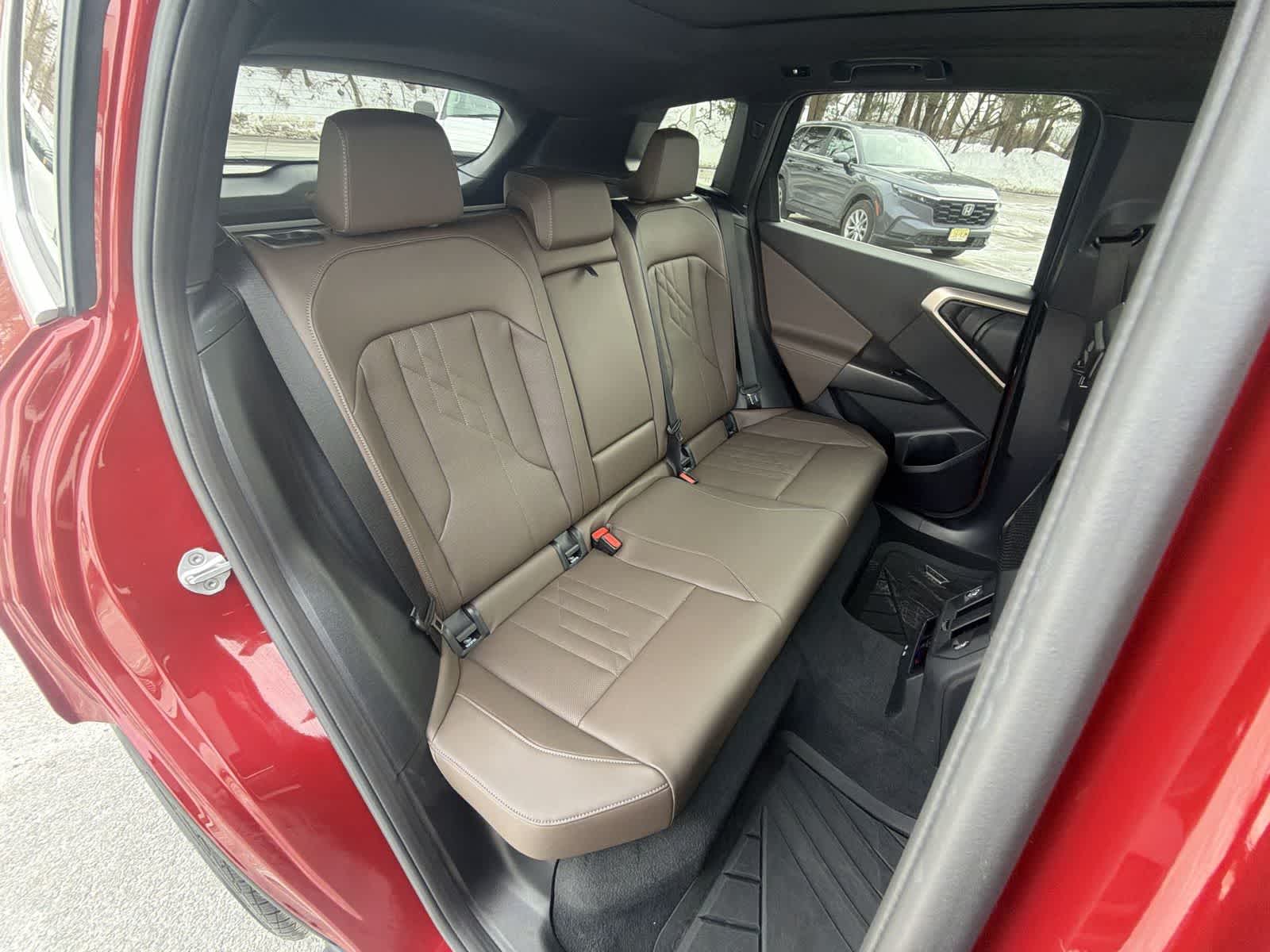 Thumbnail: 2025 BMW X3 - 21