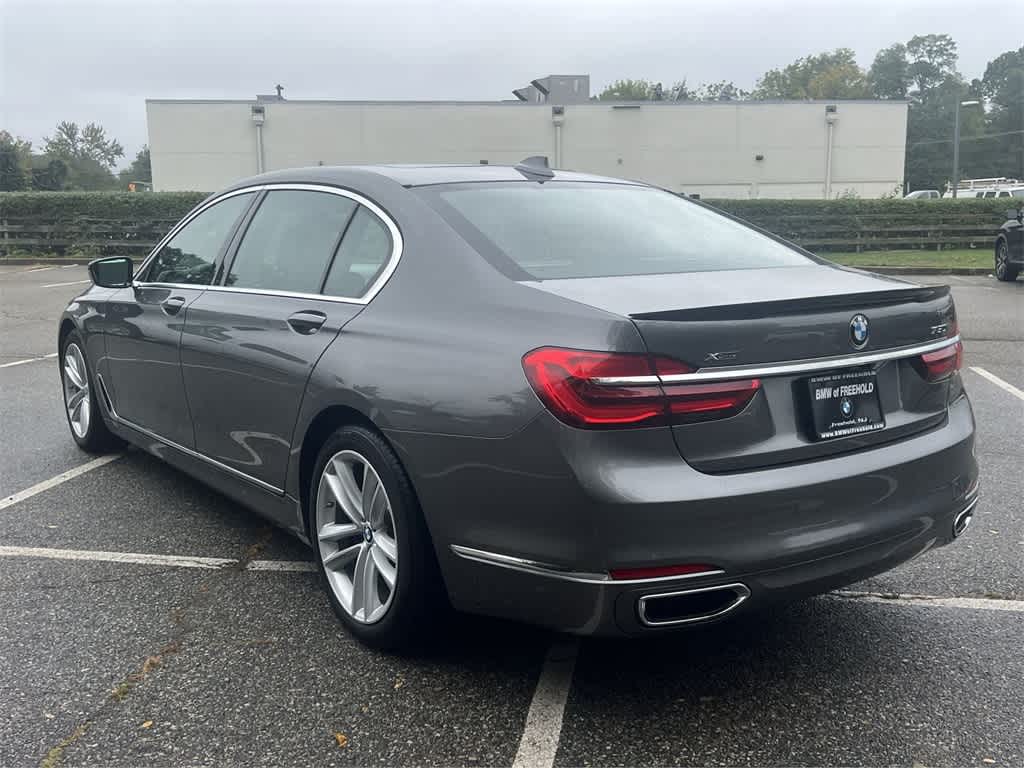 Thumbnail: 2017 BMW 7 Series - 12