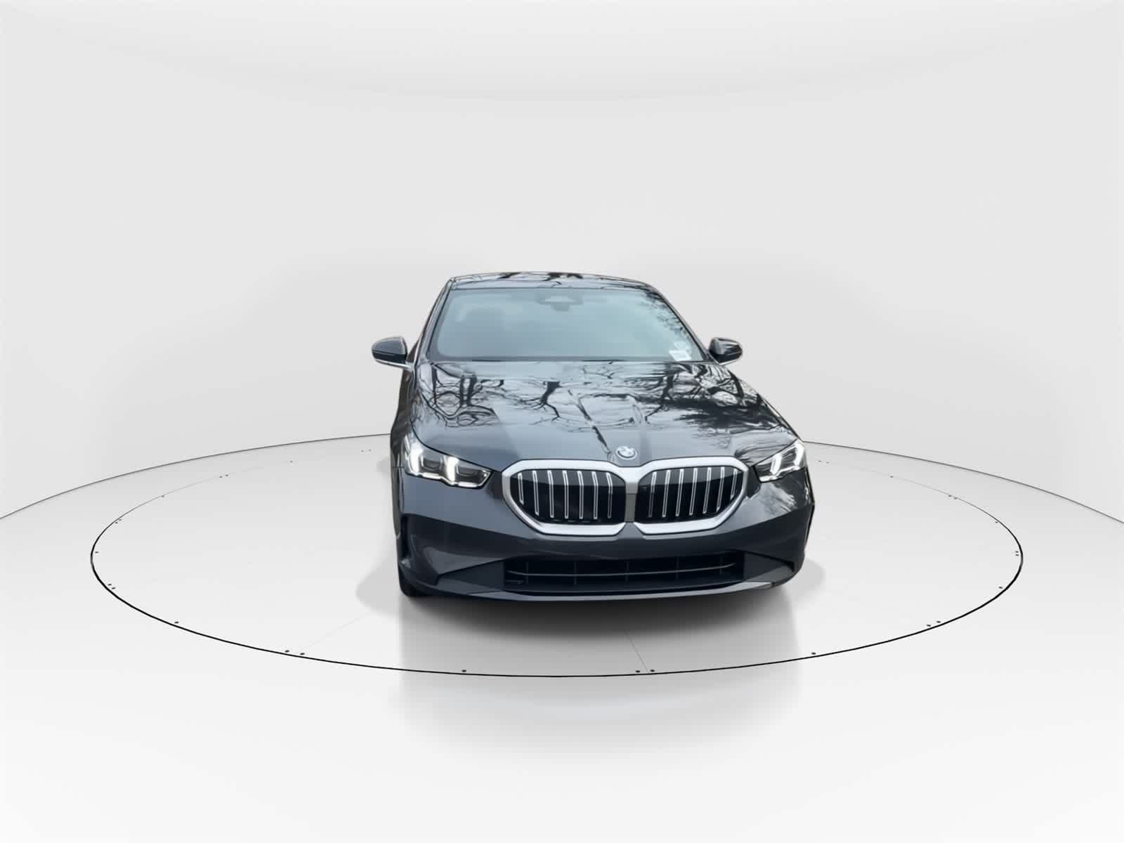 Thumbnail: 2026 BMW 5 Series - 4