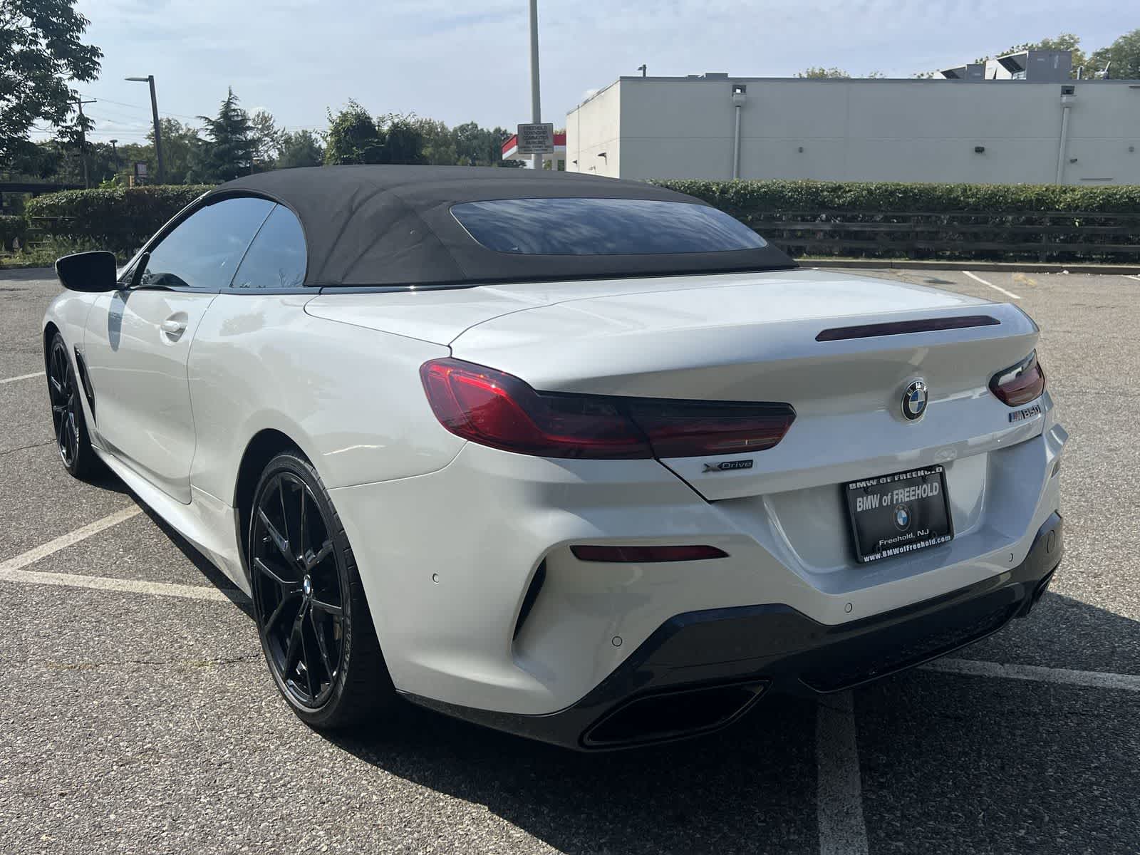 Thumbnail: 2022 BMW 8 Series - 12