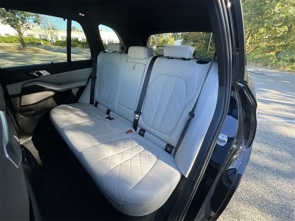 Thumbnail: 2025 BMW X5 - 21