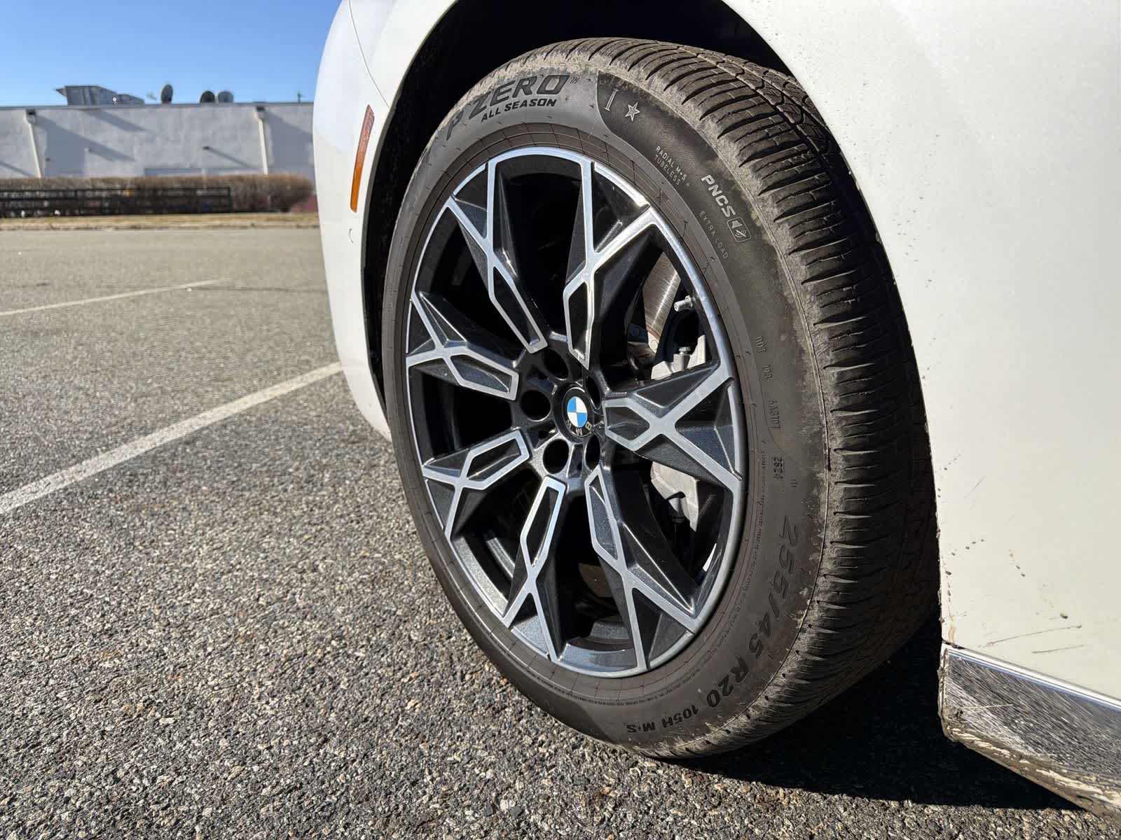 Thumbnail: 2025 BMW i7 - 16