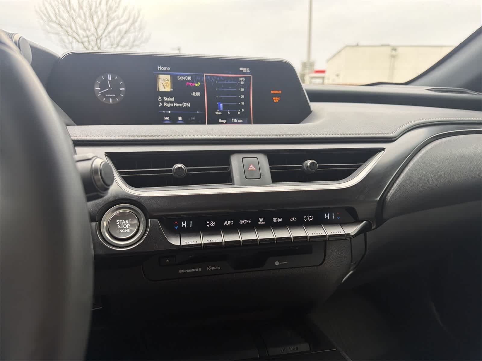 Thumbnail: 2021 Lexus UX - 24