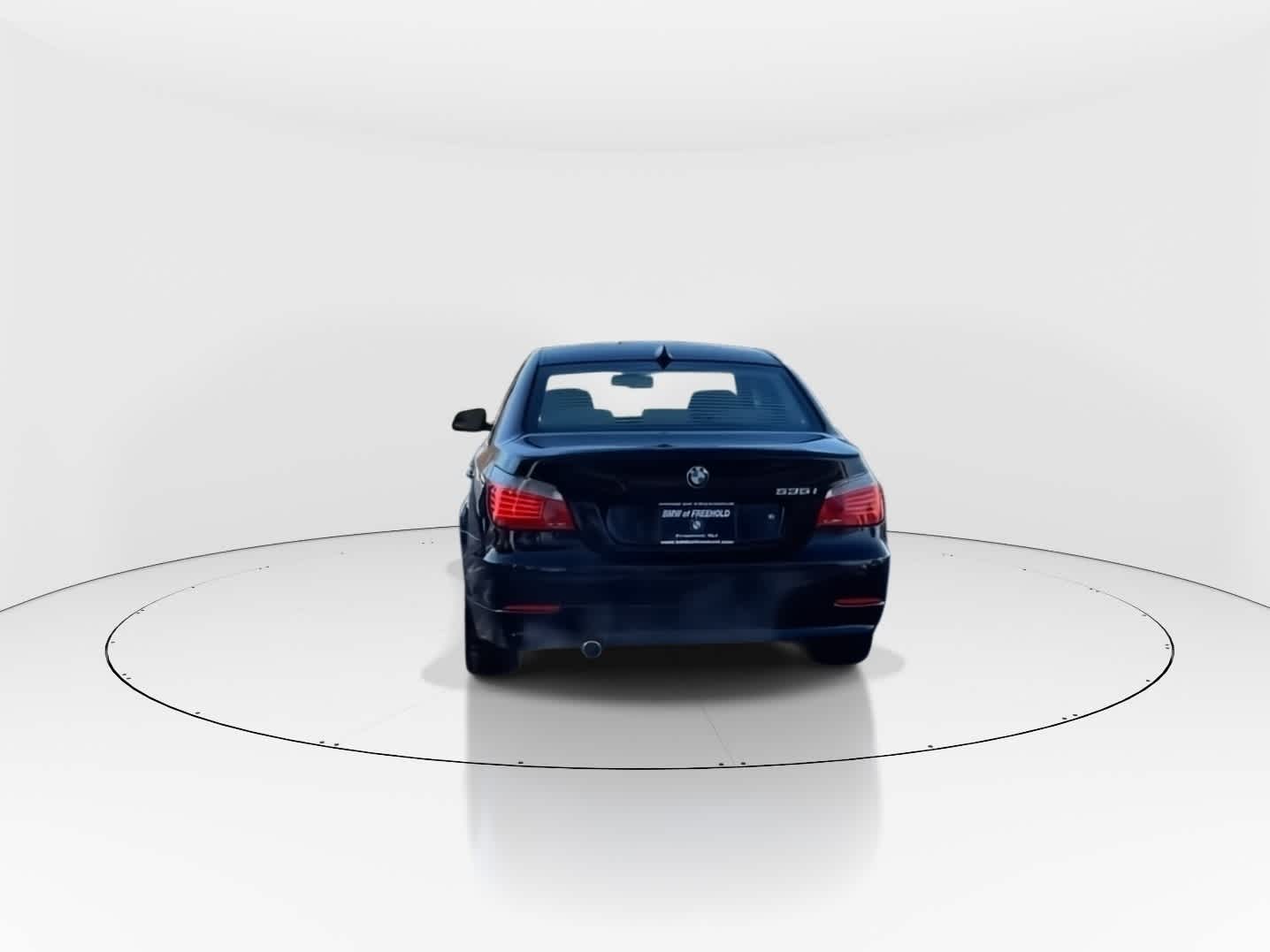 Thumbnail: 2010 BMW 5 Series - 8