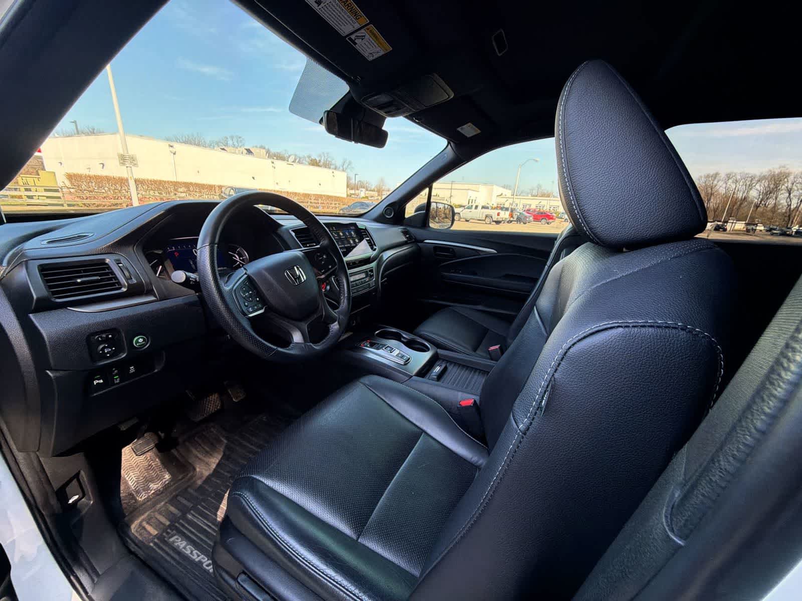 Thumbnail: 2022 Honda Passport - 10