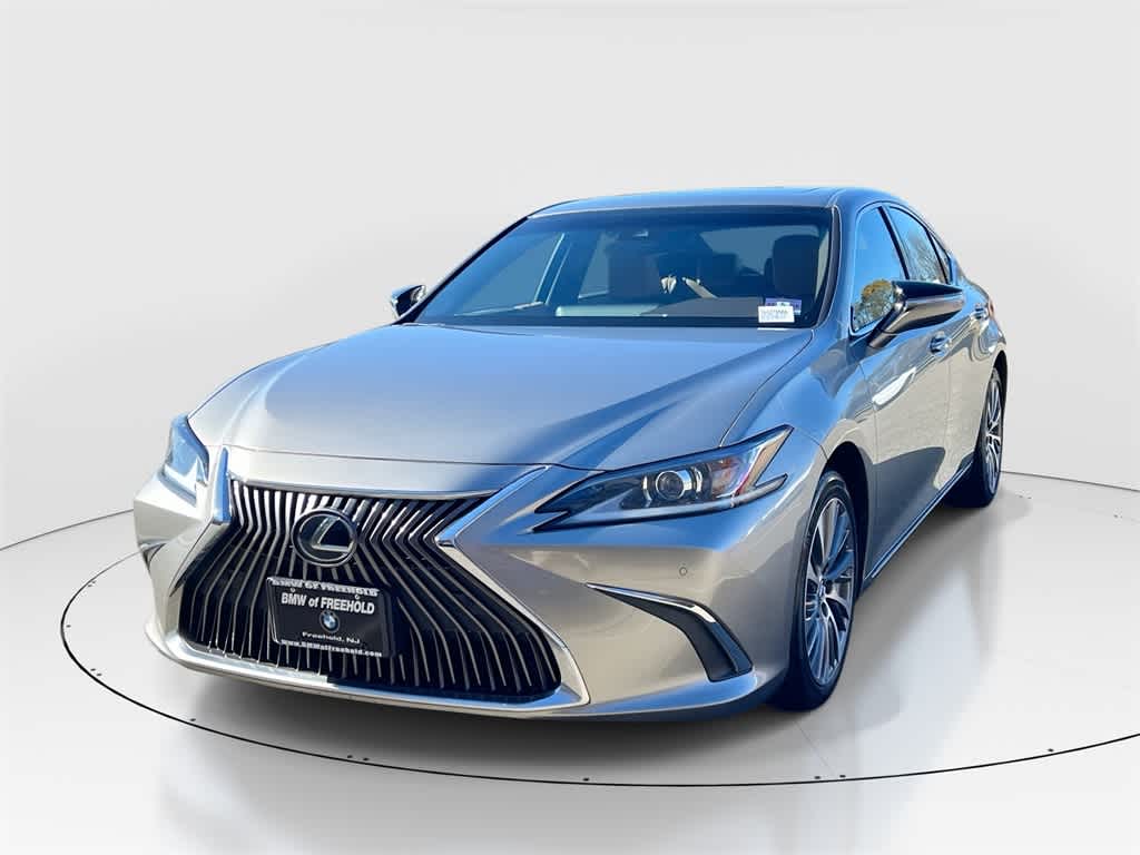 2019 Lexus ES 350's photo