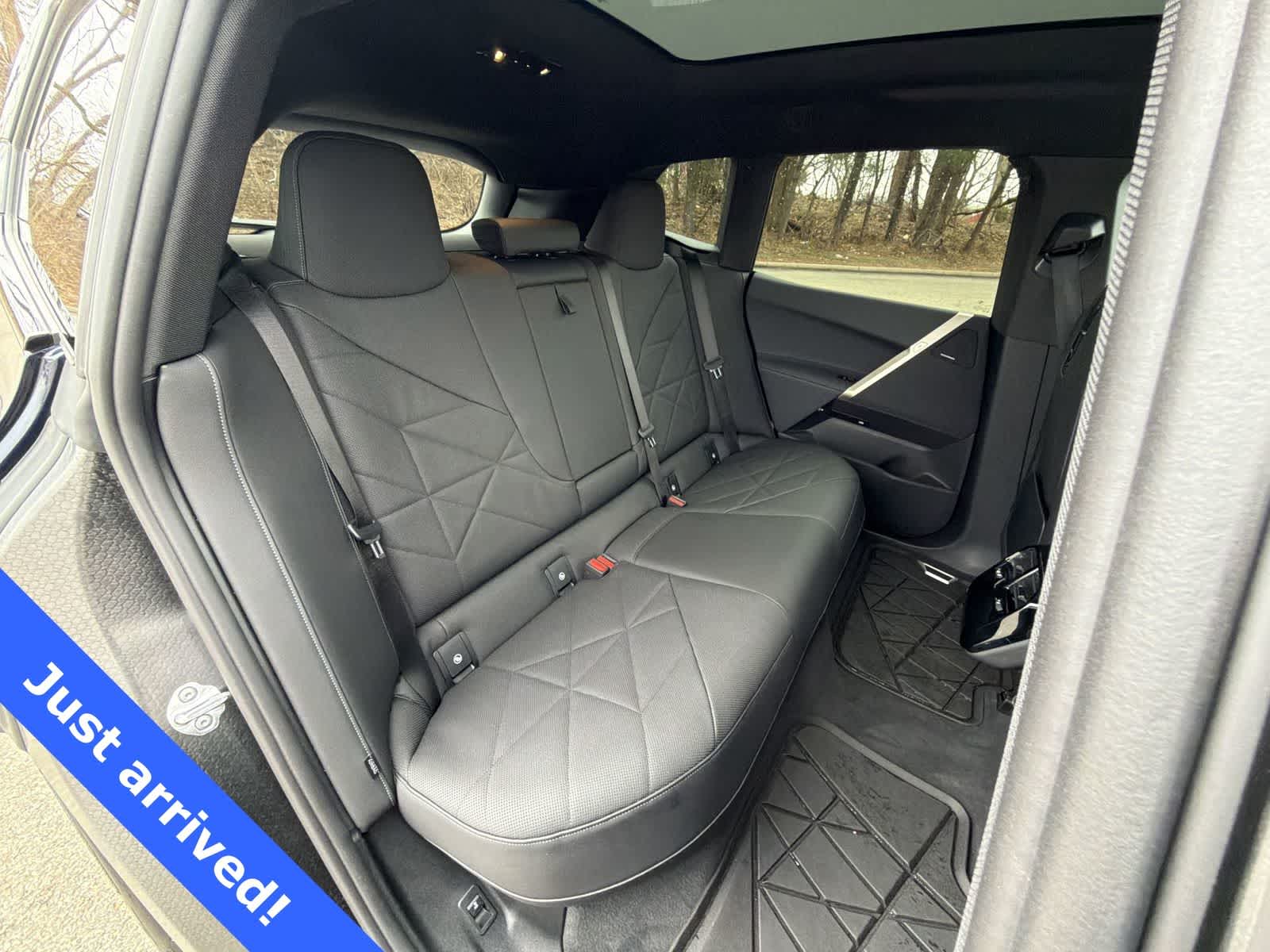 Thumbnail: 2026 BMW iX - 21