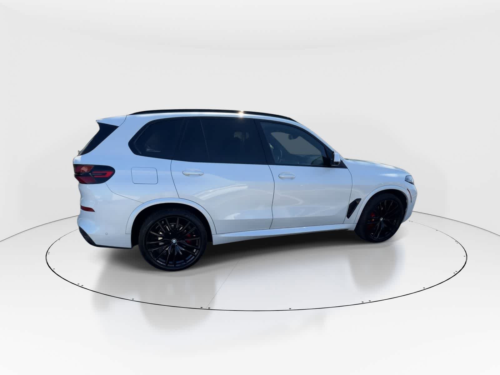 Thumbnail: 2024 BMW X5 - 8