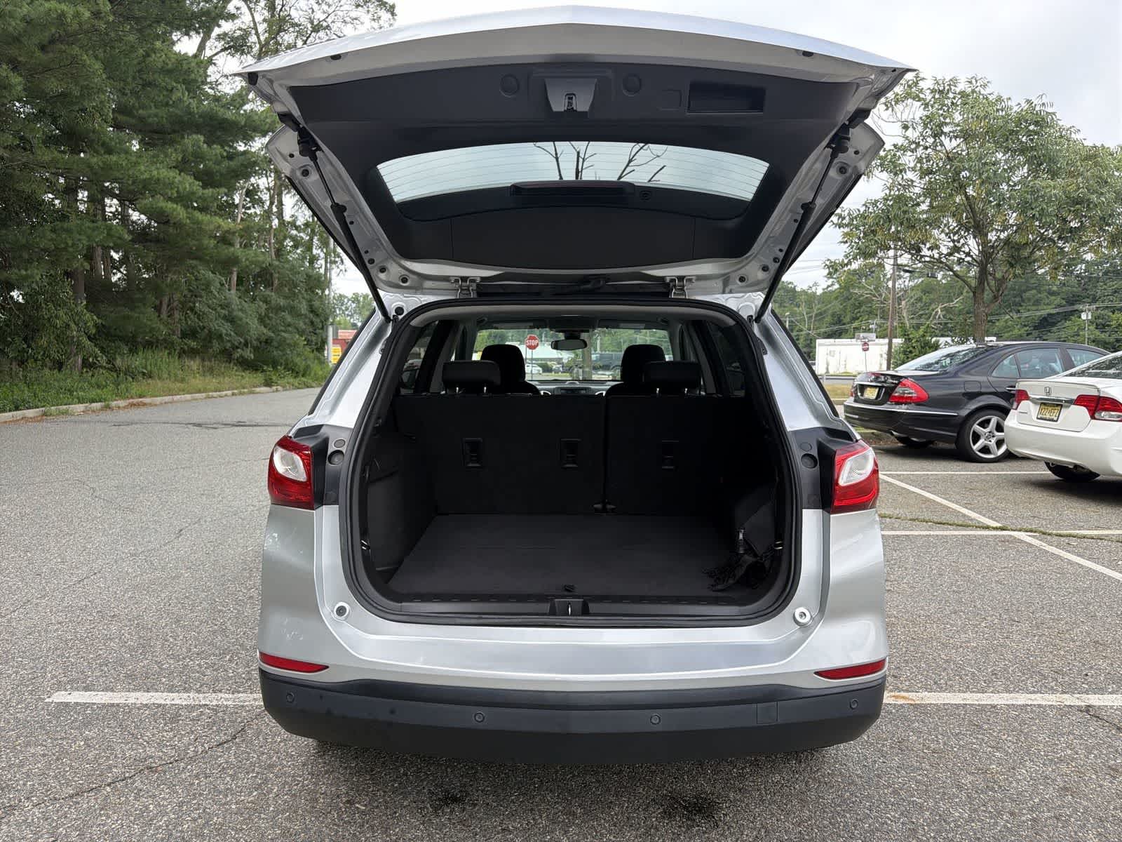 Thumbnail: 2020 Chevrolet Equinox - 27