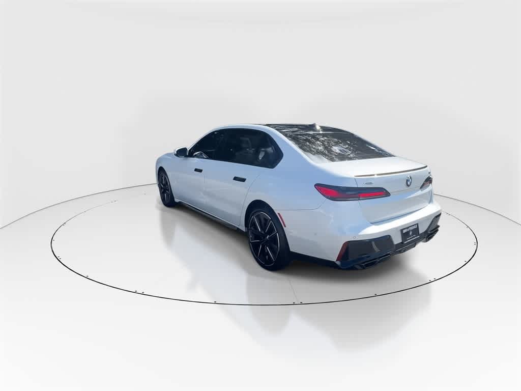 Thumbnail: 2023 BMW 7 Series - 2