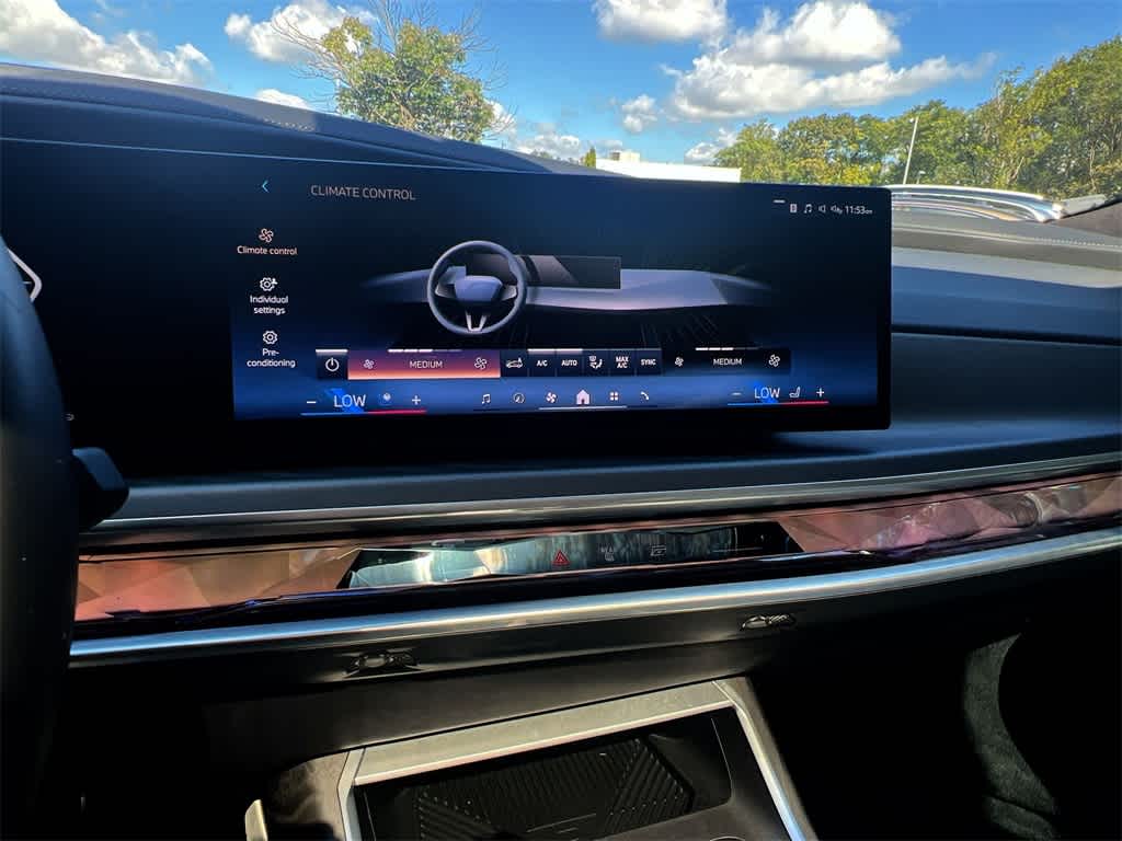 Thumbnail: 2023 BMW 7 Series - 24