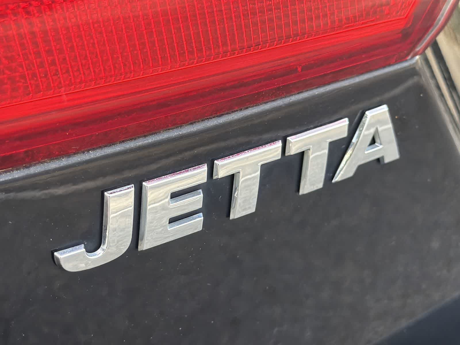 Thumbnail: 2013 Volkswagen Jetta - 15
