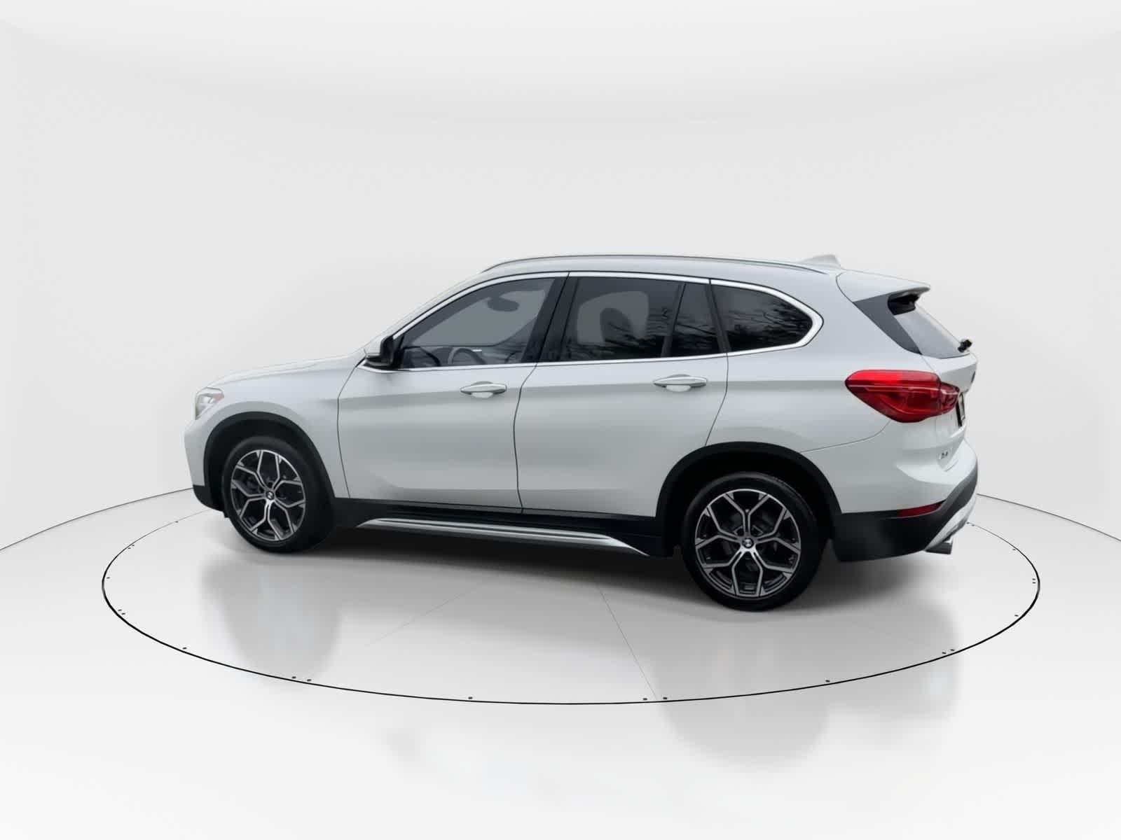 Thumbnail: 2021 BMW X1 - 5