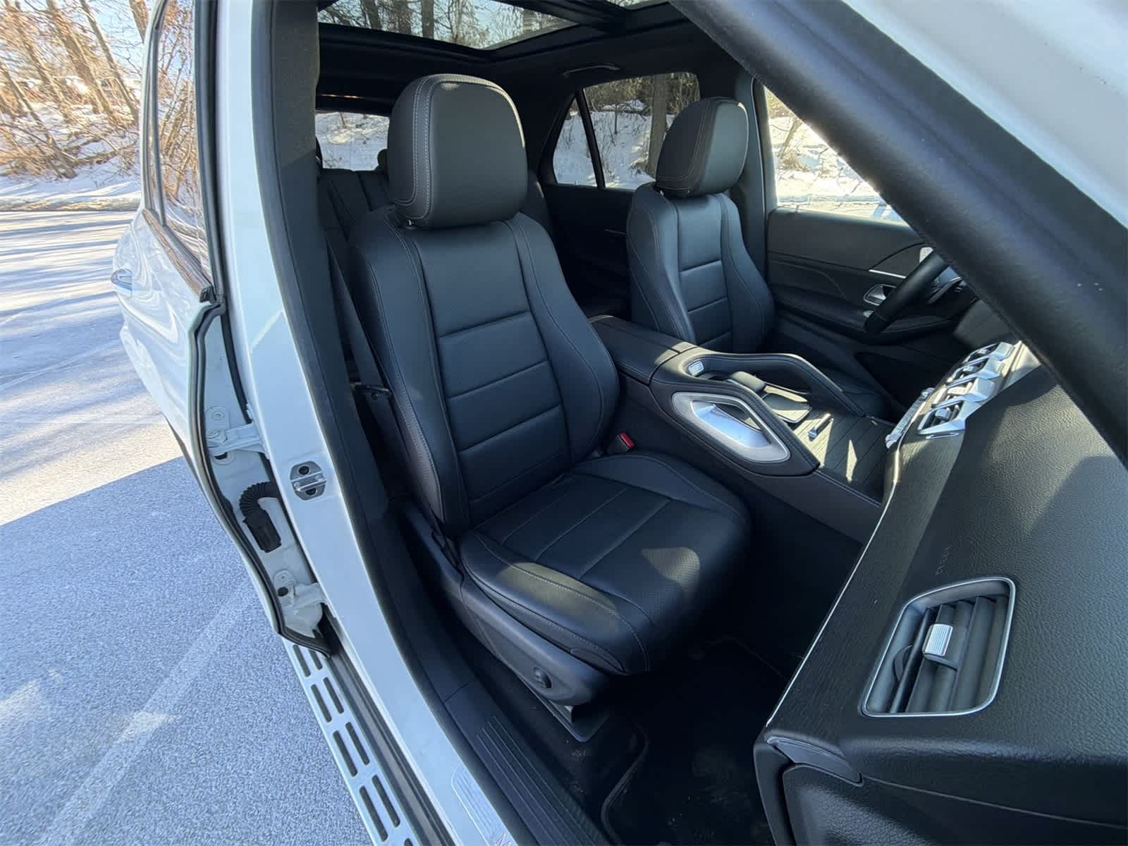 Thumbnail: 2022 Mercedes-Benz GLE - 22