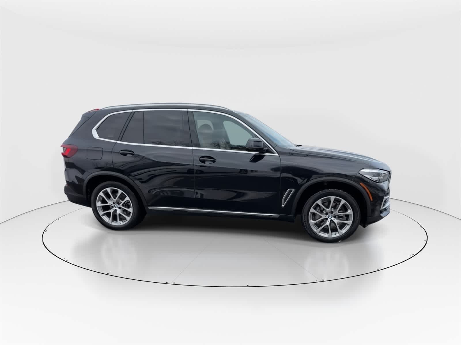 Thumbnail: 2023 BMW X5 - 9