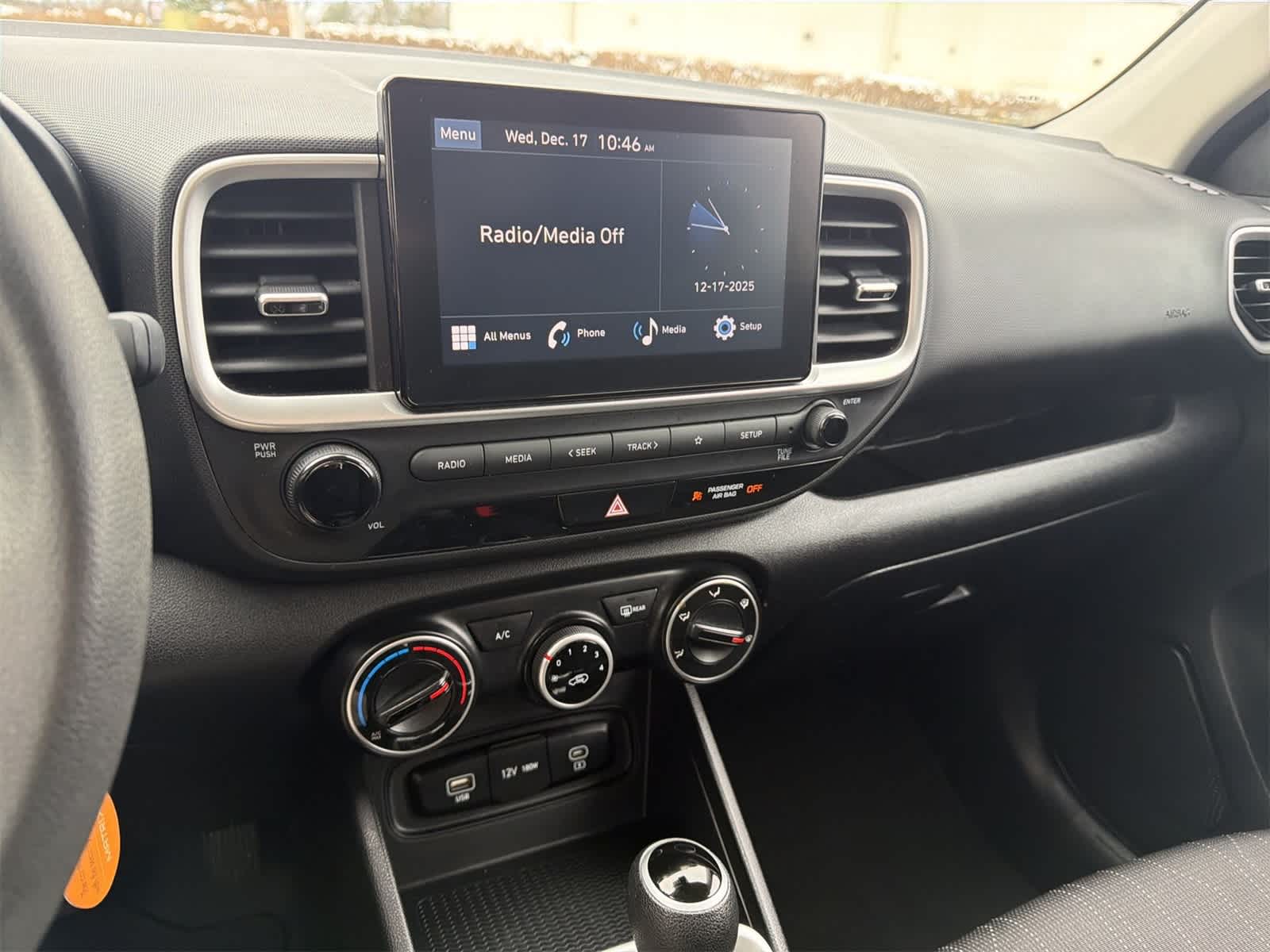 Thumbnail: 2023 Hyundai Venue - 24